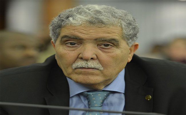 القيادي في