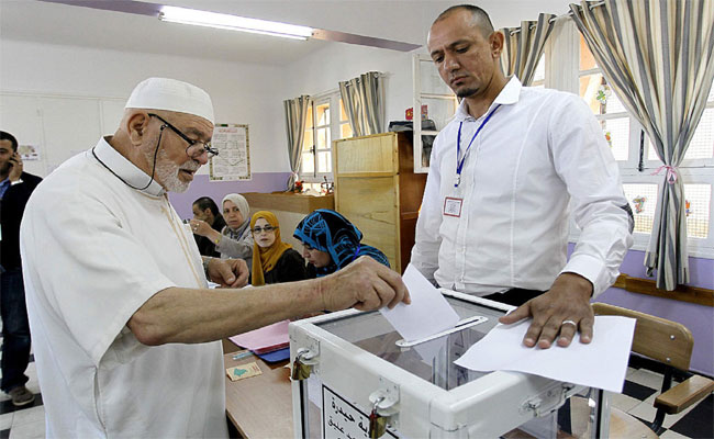 رئيس الجمهورية يستدعي الهيئة الناخبة يوم الخميس 4 ماي 2017 لانتخاب أعضاء المجلس الشعبي
