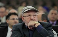 سيدي السعيد يهاجم النقابات 