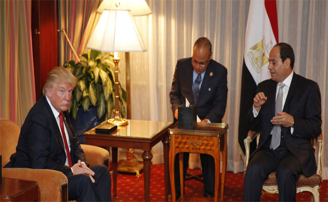 مصادر إسرائيلية تسخر من فخر السيسي بإشادة ترامب