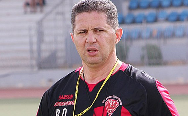 بلعطوني يستقيل من تدريب مولودية وهران