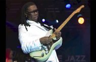Nile Rodgers يعانق الجمهور الرباطي ثالث أيام موازين