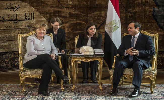 لقاء السيسي مع ميركل .. الدعم مقابل إعادة اللاجئين
