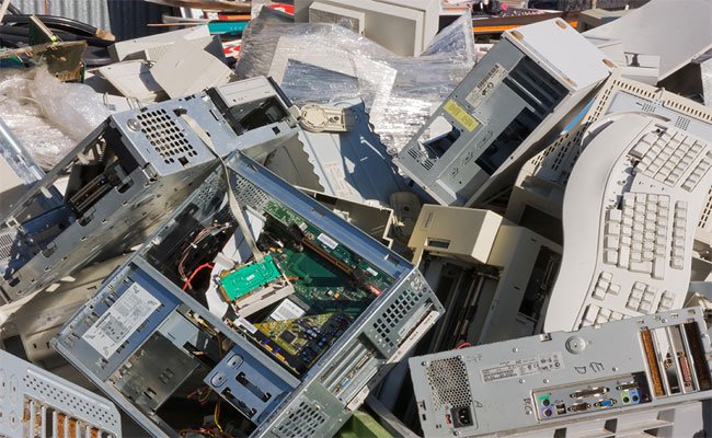 أبل تطمح لاستعمال المواد المدورة لتصنيع أجهزتها مستقبلا