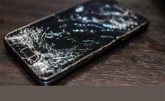 شاشة الهاتف التي تعيد إصلاح نفسها ذاتيا