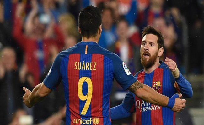 ميسي يقود برشلونة لفوز مثير