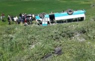 حادث مرور خطير : اصطدام بين حافلة و سيارة و انقلابهما بقالمة