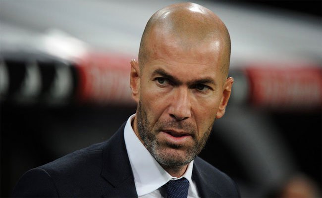 زيدان مهدد بالاقالة من ريال مدريد