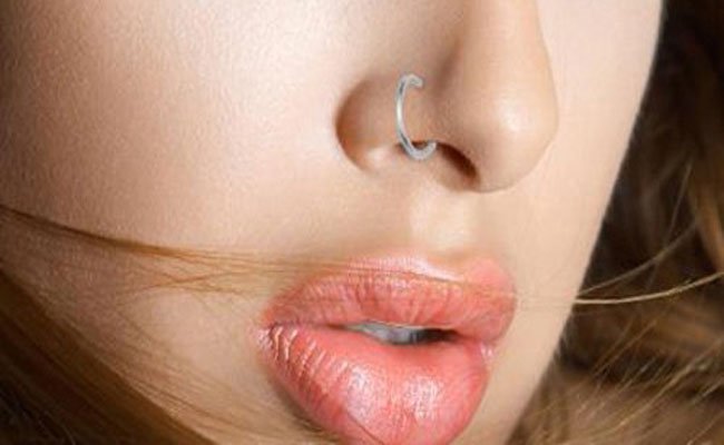 إقرأي هذا المقال قبل أن تخضعي لتكبير الشفاه بحقن الفيلر!