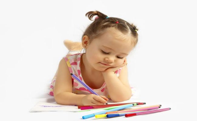 ما هي مؤشرات تأخر نمو طفلي؟