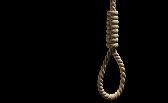فاجعة بالمسيلة : العثور على جثة أم لخمسة أطفال مشنوقة في منزلها