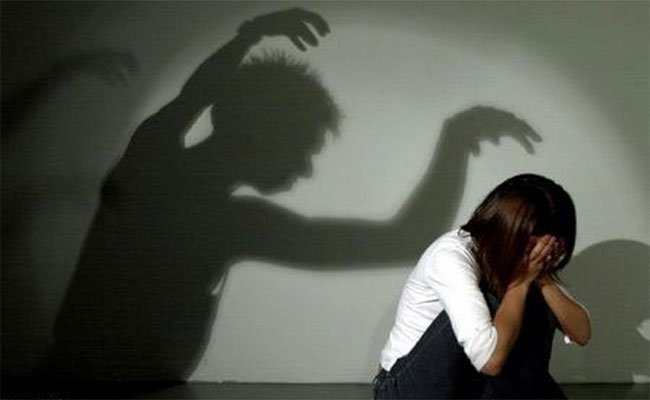 الحكم بـ3 سنوات على معلم ابتدائي قام بالاعتداء الجنسي على 7 تلميذات بسطيف