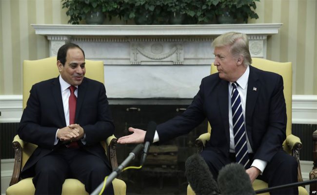 تقرير أمريكي مثير : رئيسنا يدعم الديكتاتوريات الفاسدة