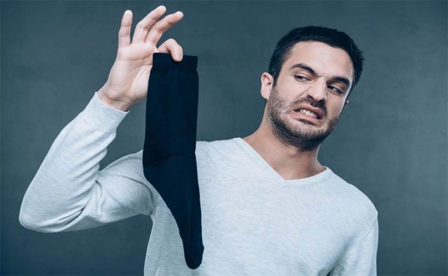 كيف نتخلص من رائحة القدم الكريهة؟