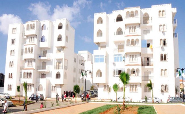 توزيع 1200 مفتاحا لفائدة العائلات التي استفادت من السكنات الاجتماعية التساهمية بولاية الجزائر