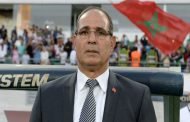 الزاكي يتلقى ثلاثة عروض عربية