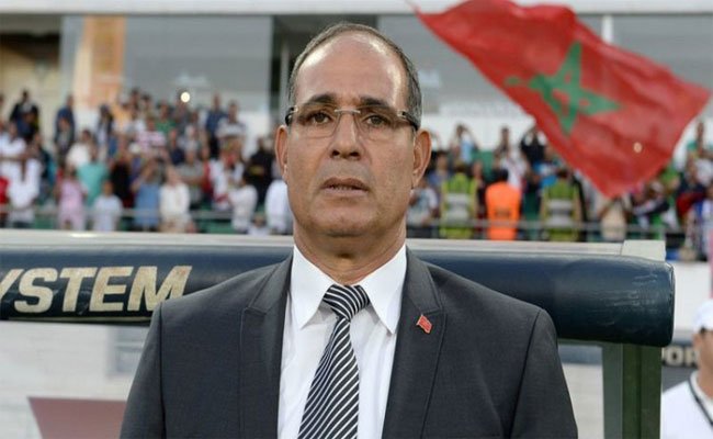 الزاكي يتلقى ثلاثة عروض عربية