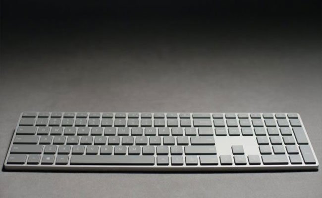 لوحة مفاتيح مع قارئ بصمات من مايكروسوفت