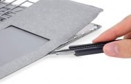 جهاز الكمبيوتر Surface Laptop هو غير قابل للإصلاح حسب iFixit