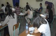 تلميذ مترشح للبكالوريا يقدم على قطع وريده داخل مركز للإمتحان بوهران