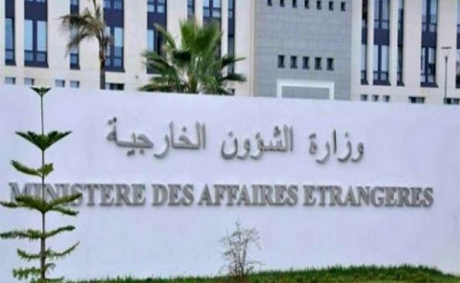 الجزائر تتابع باهتمام بالغ تدهور العلاقات بين بعض دول الخليج و دول المنطقة و انعكاساته على وحدة و تضامن العالم العربي
