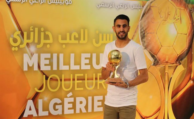 محرز يفوز بجائزة أفضل لاعب