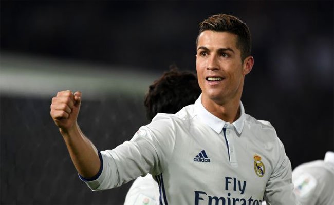 رونالدو خارج أسوار ريال مدريد