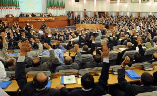 تبون يعرض مخطط عمل حكومته أمام أعضاء مجلس الأمة يوم الأربعاء