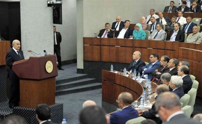 تبون يعتبر أن مناقشة مخطط عمل الحكومة بالمجلس الشعبي الوطني