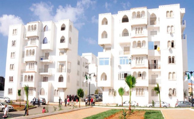 توزيع 1200 مفتاحا لفائدة العائلات التي استفادت من السكنات الاجتماعية التساهمية بولاية الجزائر