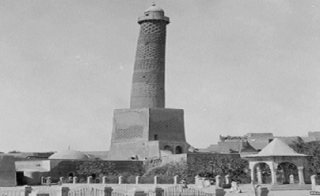ما هم بأمة احمد / داعش تفجر جامع النوري و منارة الحدباء وهم من أقدم الآثار الإسلامية