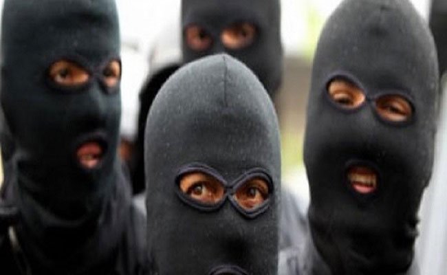 مذكرات إرهابي في العشرية السوداء / الحلقة السابعة : الخروج وتكوين العصابة