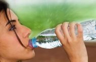 8 اكواب من الماء لجسم من دون دهون
