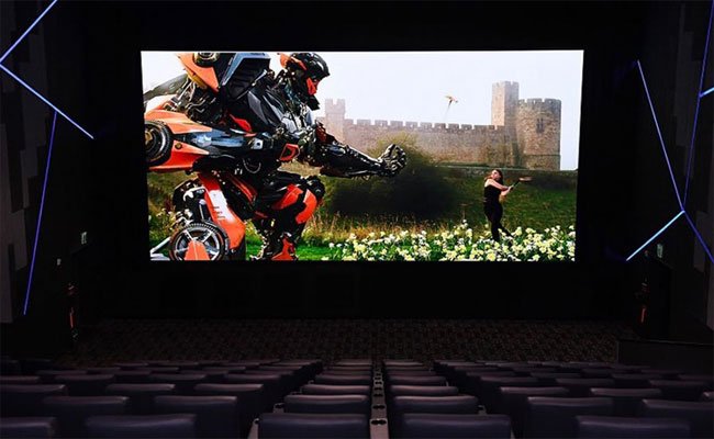 شاشة سينما LED عملاقة من سامسونج