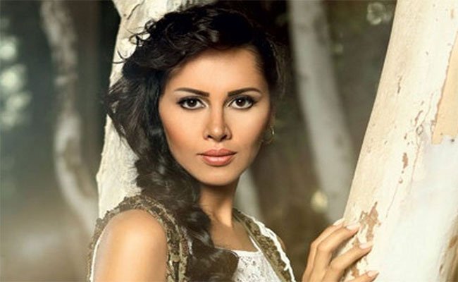 ياسمين رئيس تضيء مهرجان كان السينمائي بفيلم
