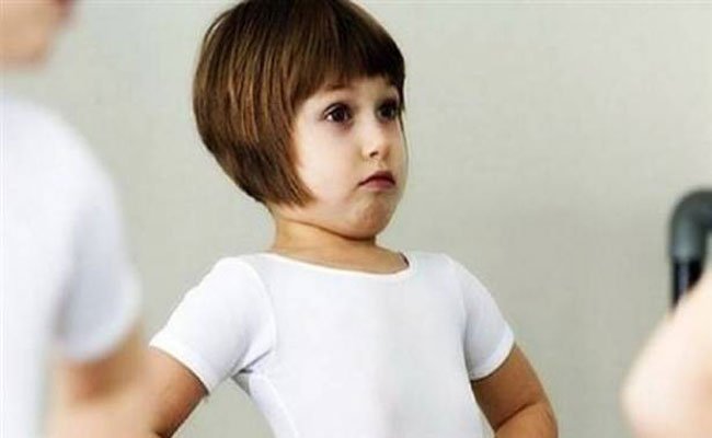 إن لاحظت هذه العلامات على طفلك.. استشر الطبيب فورًا!