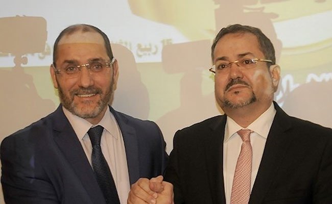 انعقاد مؤتمر استثنائي لترسيم الوحدة بين حزب حركة مجتمع السلم و حزب جبهة التغيير