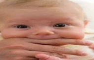 كيف تعرفين أن أنياب طفلك بدأت تظهر؟