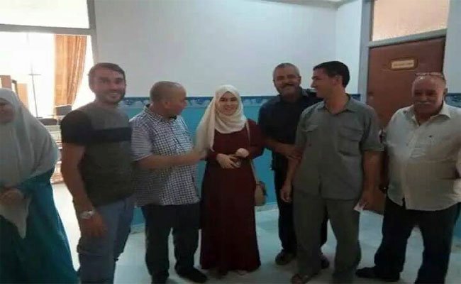 حصول التلميذة خولة بلاسكة من ولاوية سكيكدة على أعلى معدل 19.21 على المستوى الوطني في شهادة البكالوريا 2017