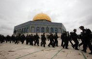 مقرب من عباس: القدس أصبحت قضية الفلسطينيين فقط