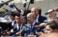 تبون يعلن عن جاهزية  التعليمة المتعلقة بفتح نقاش وطني مع الشركاء السياسيين والاجتماعيين وستصدر بعد موافقة رئيس الجمهورية عليها