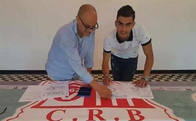 بلوزداد يتعاقد مع لاعبين جديدين