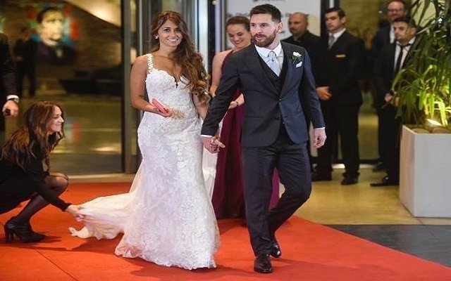 أصدقاء مقربين من ميسي تغيبوا عن الحضور في حفل الزواج