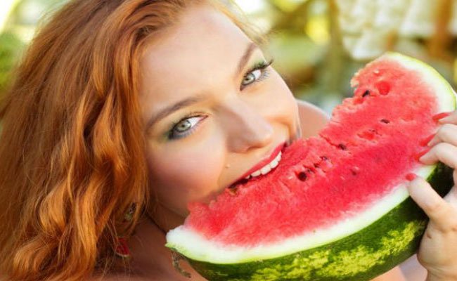 إلى مرضى السكري... هل يمكنكم تناول البطيخ؟