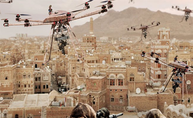 طائرة درون مدججة بالأسلحة لحروب الغد