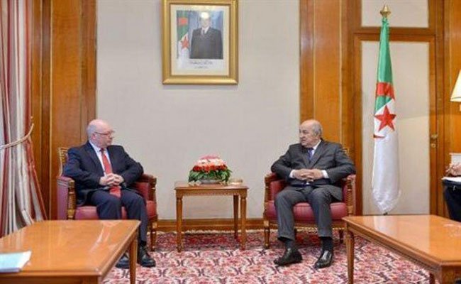 استقبال تبون للوزير البريطاني المكلف بالشرق الأوسط و افريقيا
