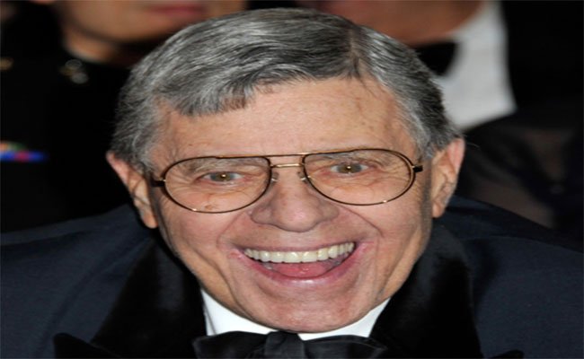 أمريكا تودع صانع الابتسامة الأسطورة جيري لويس