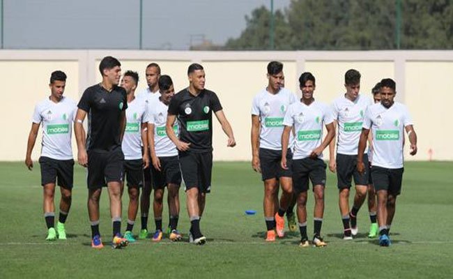 ألكاراز يحتفظ ب25 لاعبا في المنتخب المحلي