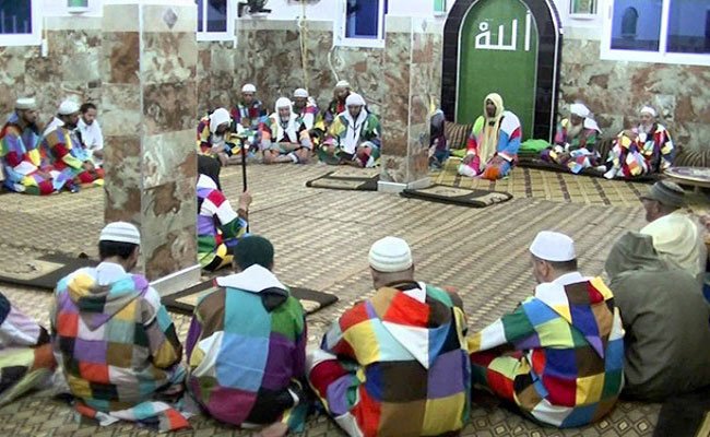 قضية الطريقة الكركرية ما هي إلا لعبة مخباراتية لإلهاء الشعب عن حقوقه