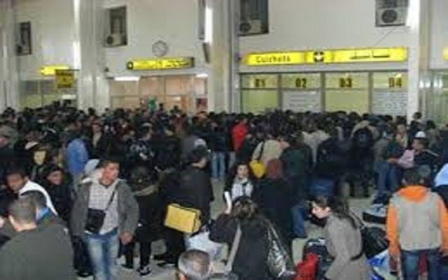 يفضل الكثير من سائقي الحافلات او الكلونديستان او الطاكسيات ان يعيدوا بالمواطن الجزائري قبل الكبش